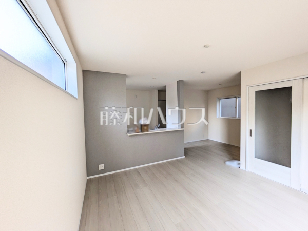 2号棟　リビング　【福岡市早良区飯倉３丁目】