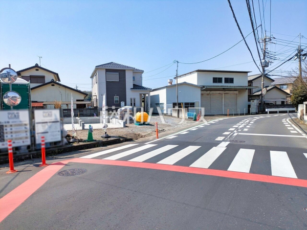 接道状況および現場風景　【所沢市大字久米】