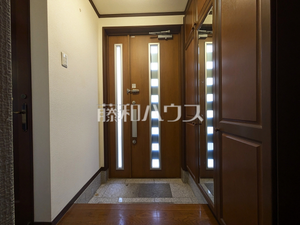 玄関　【西東京市中町５丁目】