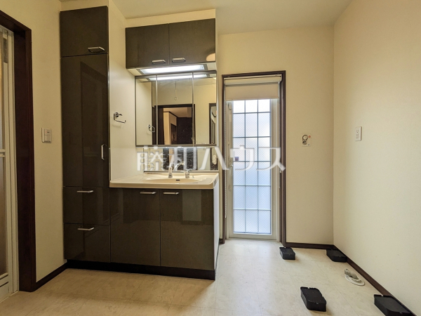 洗面室　【西東京市中町５丁目】