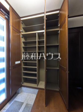 玄関収納　【西東京市中町５丁目】