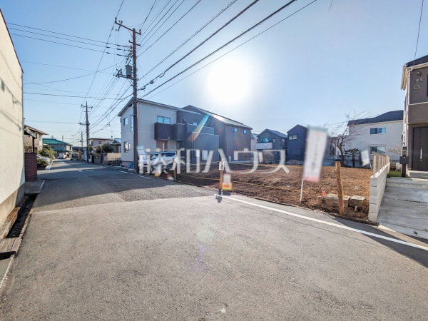 接道状況および現場風景　【東久留米市前沢４丁目】 物件の事、諸費用の事など、小さな疑問もお気軽にご連絡・ご相談下さい。 
