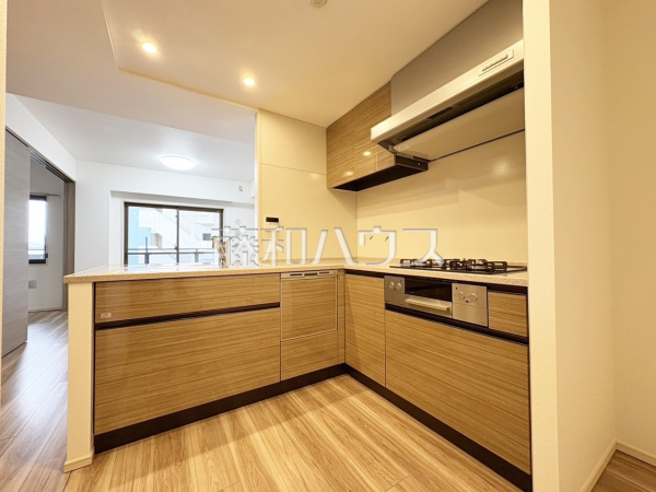 キッチン　【レーベン清瀬ザ・タワー】