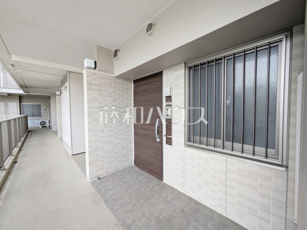 玄関前通路　【オハナ豊田多摩平の森】