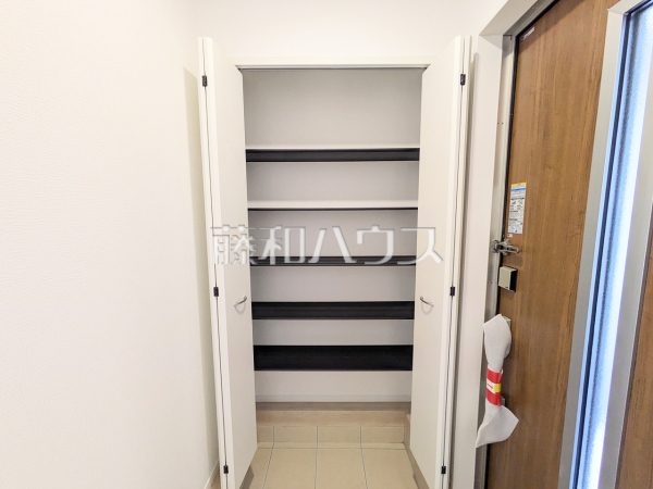 玄関収納　【福岡市南区弥永５丁目】