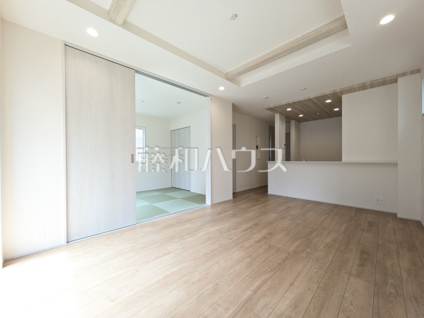 2号棟　リビング　【武蔵村山市残堀４丁目】