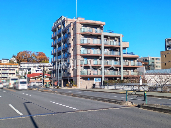 外観　【ライオンズヴィアーレ多摩永山】