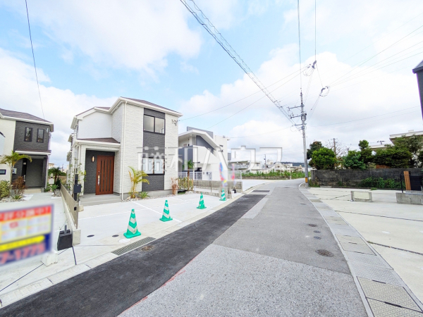 接道状況および現場風景　【西原町字我謝】
