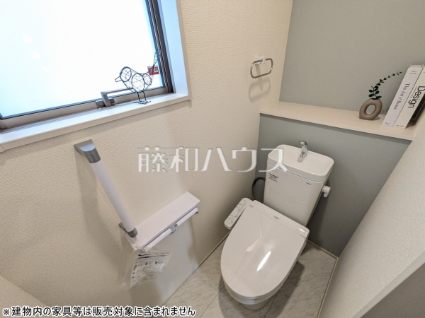 1号棟　トイレ　【豊見城市字我那覇】