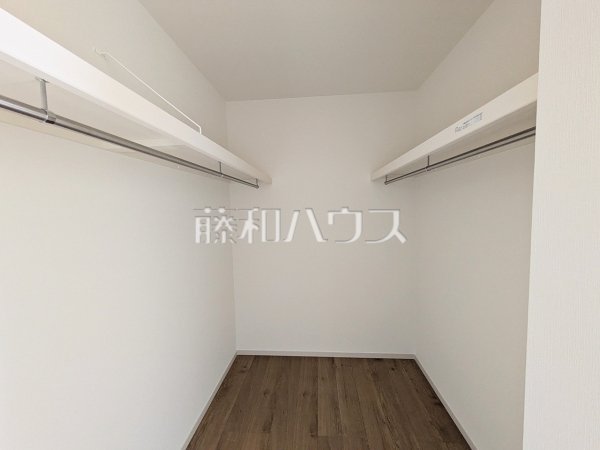 1号棟　ウォークインクローゼット　【糟屋郡志免町桜丘３丁目】