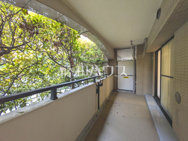 バルコニー　【ベルジュール三鷹】