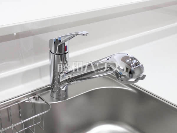 いつでもおいしいお水が飲める浄水器一体型水栓も完備 　【朝霞市浜崎４丁目】