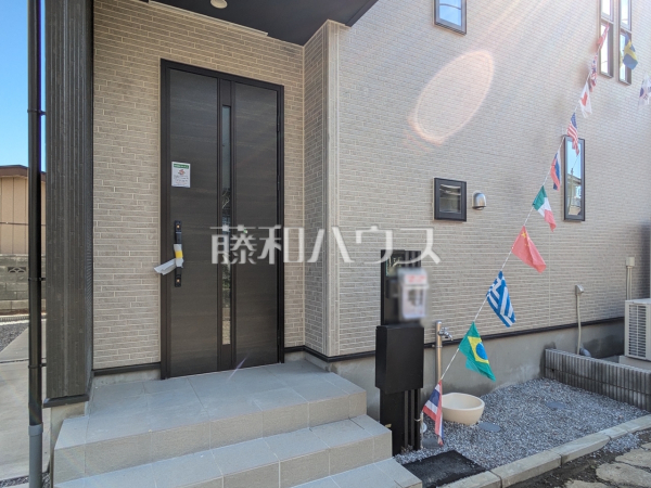 玄関　【朝霞市浜崎４丁目】