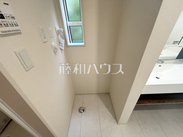 2号棟　洗濯機スペース　【日野市神明３丁目】