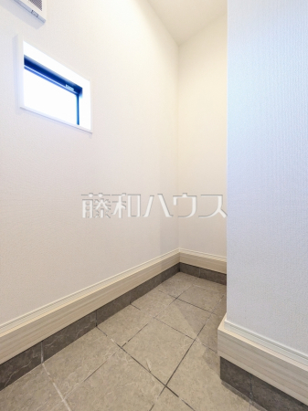 シューズクローク　【朝霞市根岸台７丁目】