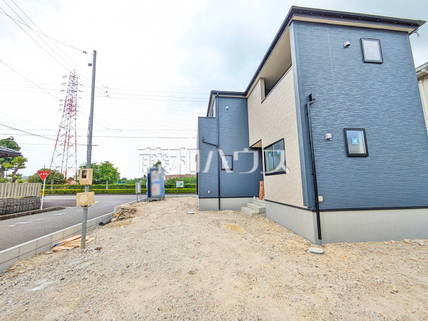 カースペース　【小牧市城山５丁目】