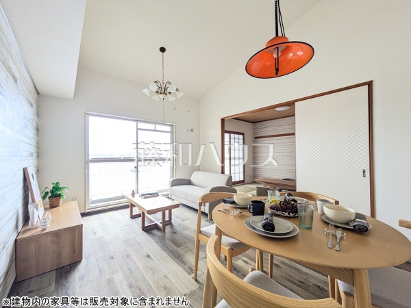 リビング　【シャレール新座】