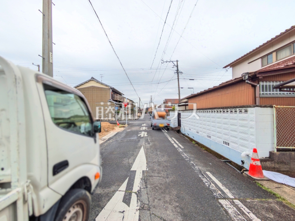 接道状況および現場風景　【春日井市関田町２丁目】