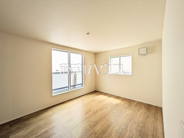 1号棟　居室　【福岡市南区屋形原２丁目】