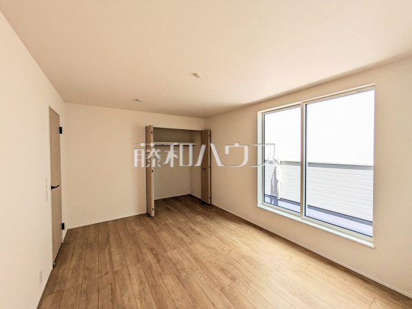 1号棟　居室　【福岡市南区屋形原２丁目】