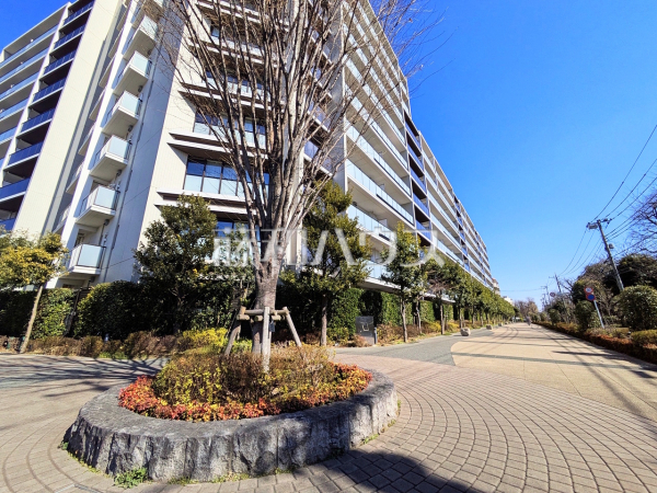 外観　【Brillia City三鷹】