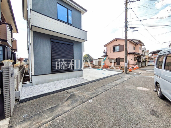 接道状況および現場風景　【所沢市花園１丁目】 物件の事、諸費用の事など、小さな疑問もお気軽にご連絡・ご相談下さい。 
