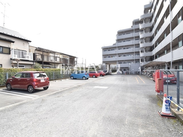 駐車場　【建六ハイム東久留米】