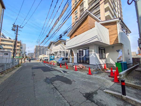 接道状況および現場風景　【福岡市東区原田４丁目】