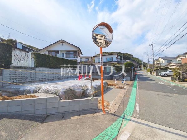 接道状況および現場風景　【福岡市東区若宮３丁目】