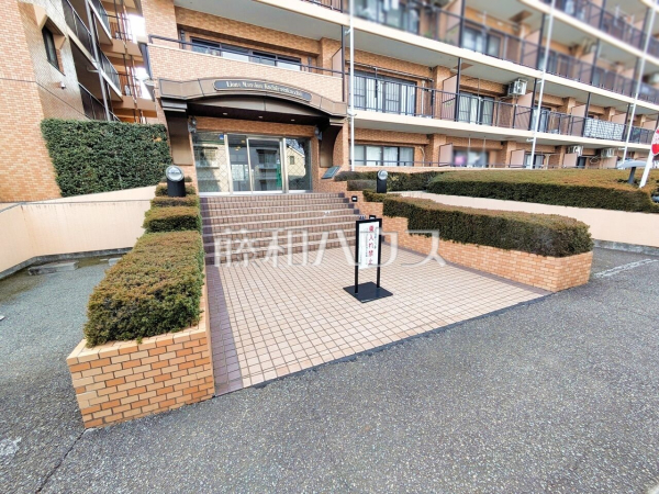 エントランス　【ライオンズマンション小平栄町】