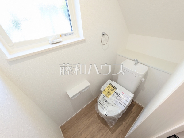 トイレ　【小牧市古雅４丁目】