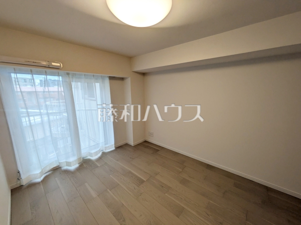 居室　【調布ヶ丘ハイツ】
