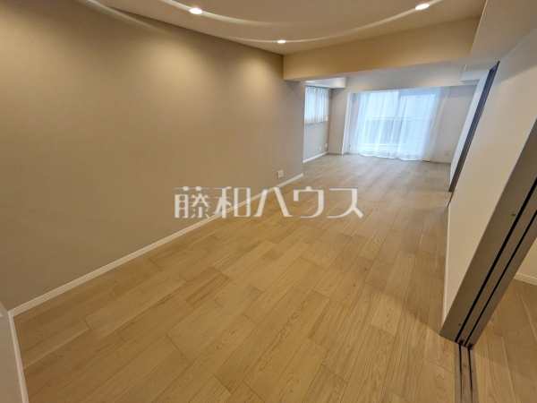 リビング　【調布ヶ丘ハイツ】