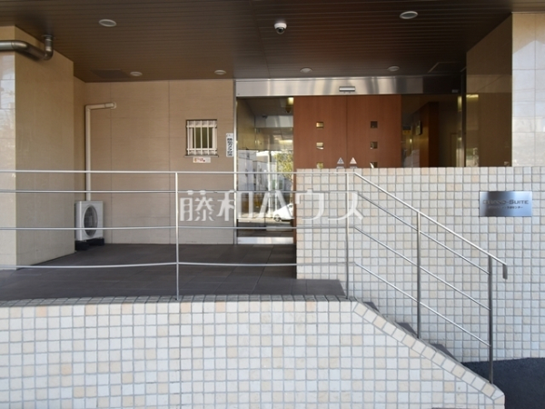 エントランス　【グランスイート多摩センター】