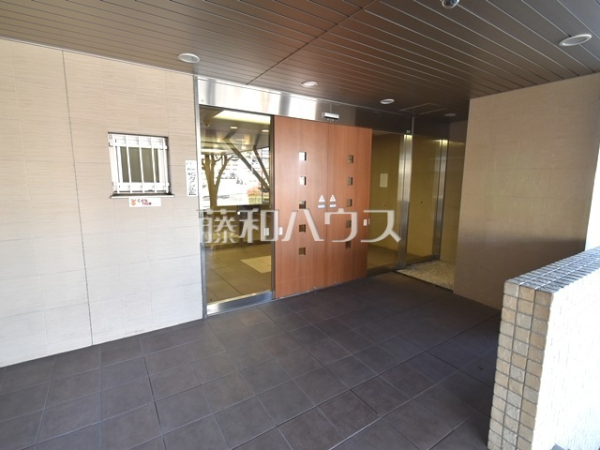 エントランス　【グランスイート多摩センター】