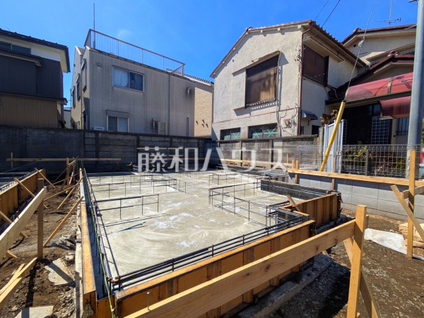 B号棟　外観　【三鷹市新川１丁目】