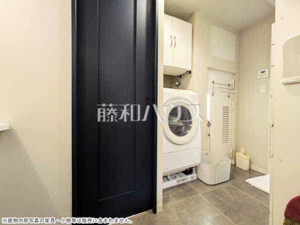 洗面室　【ヴィラロイヤル東中野】