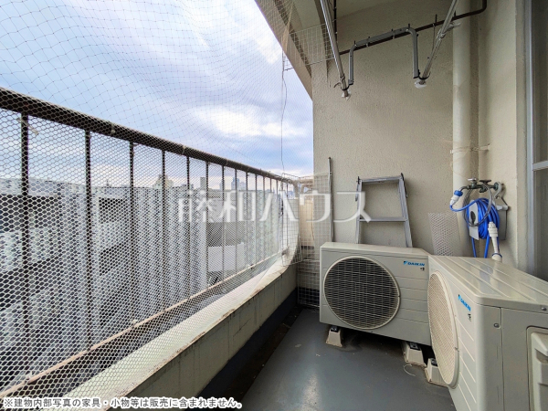 バルコニー　【ヴィラロイヤル東中野】