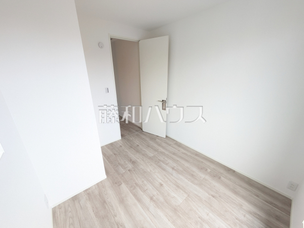 居室　【名古屋市北区大杉町７丁目】