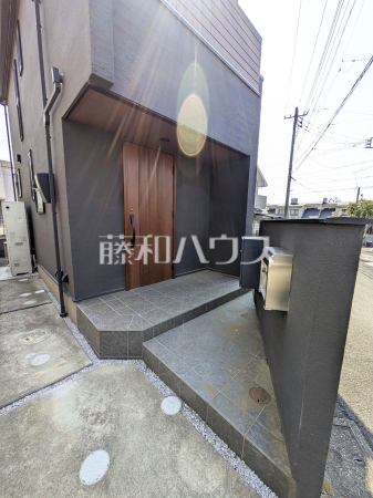 玄関　【調布市布田５丁目】