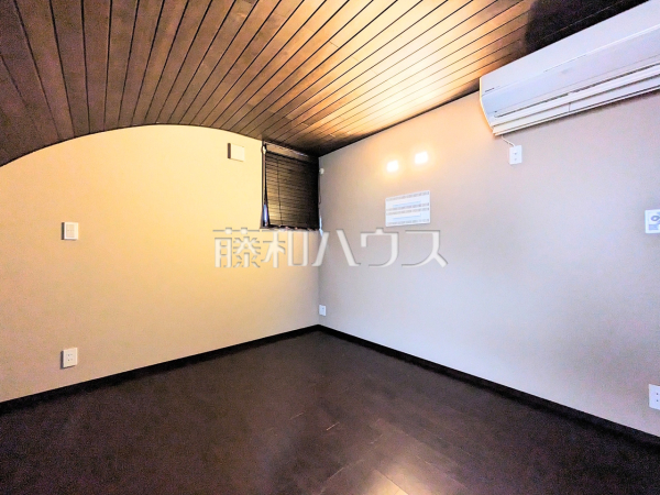 居室　【調布市布田５丁目】
