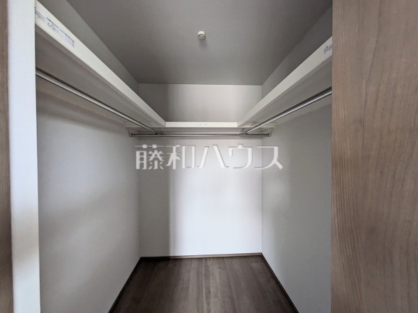 3号棟　ウォークインクローゼット　【日野市西平山３丁目】