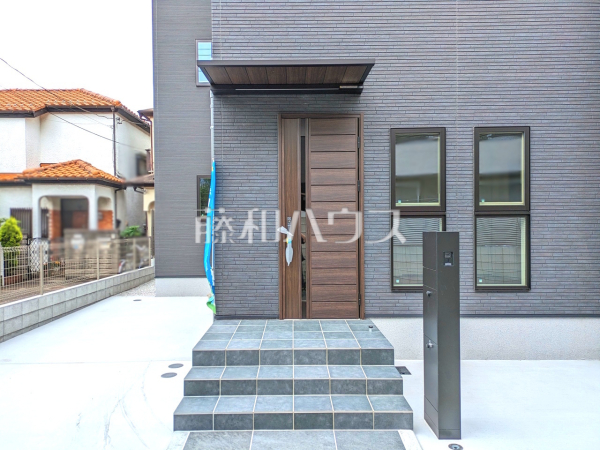 玄関　【小金井市貫井南町５丁目】