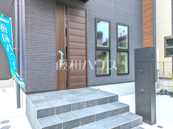 玄関　【小金井市貫井南町５丁目】