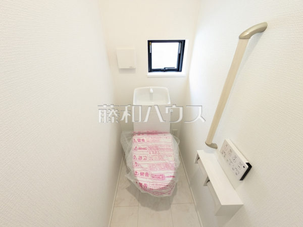 A号棟　トイレ　【福岡市東区青葉７丁目】