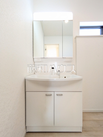 3号棟　洗面室　【うるま市塩屋】