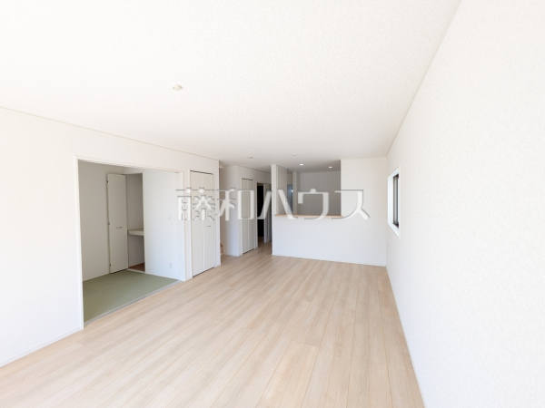 3号棟　リビング　【うるま市塩屋】