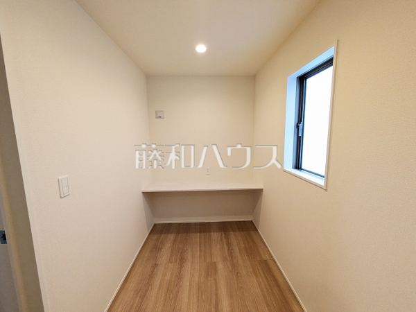 2号棟　フリースペース　【南城市玉城字糸数】