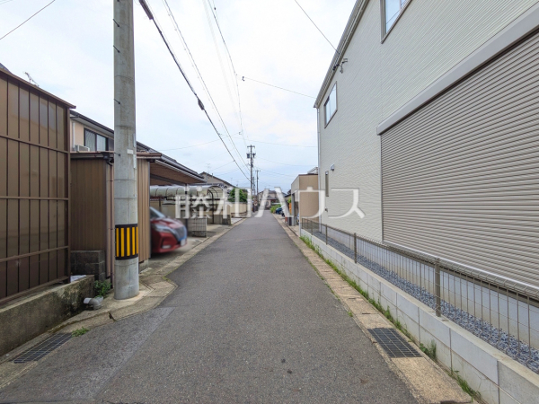 接道状況および現場風景　【北名古屋市鹿田南蒲屋敷】
