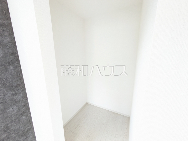 ウォークインクローゼット　【北名古屋市鹿田南蒲屋敷】